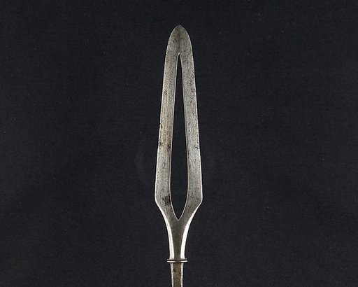 Arrowhead (<i>Yanone</i>)