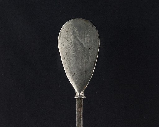 Arrowhead (<i>Yanone</i>)