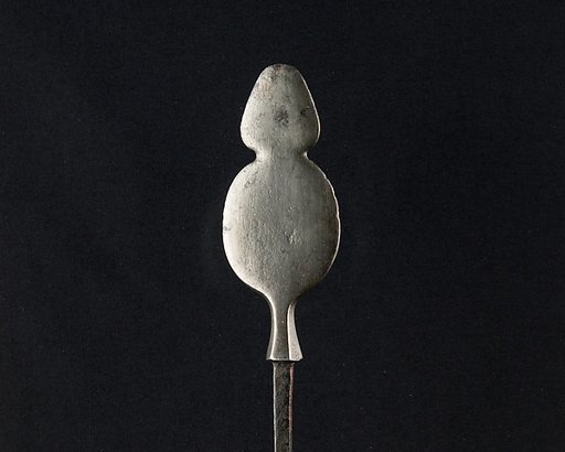 Arrowhead (<i>Yanone</i>)