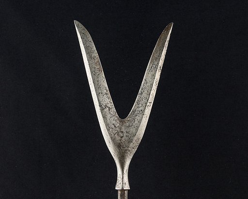 Arrowhead (<i>Yanone</i>)
