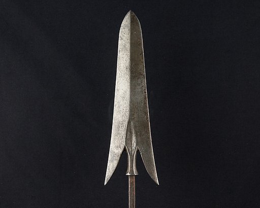 Arrowhead (<i>Yanone</i>)