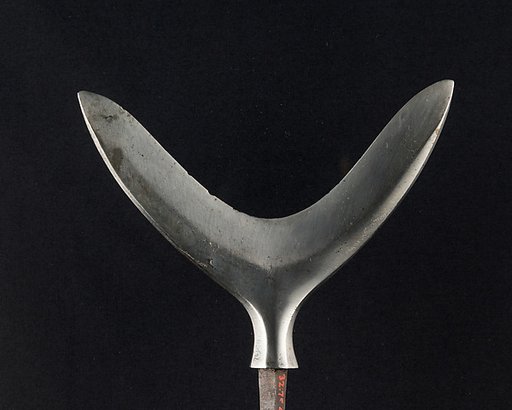 Arrowhead (<i>Yanone</i>)