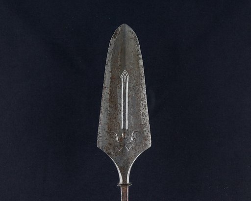 Arrowhead (<i>Yanone</i>)