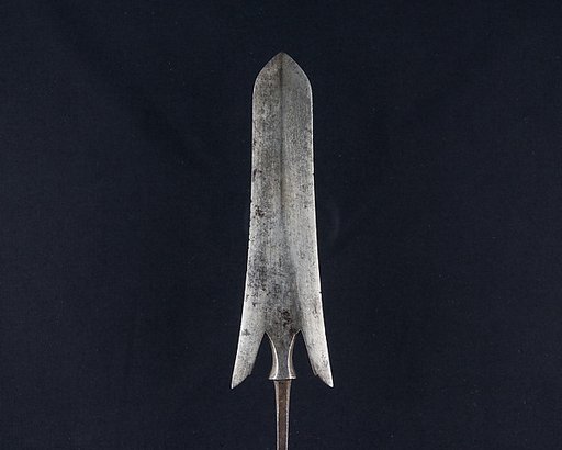 Arrowhead (<i>Yanone</i>)