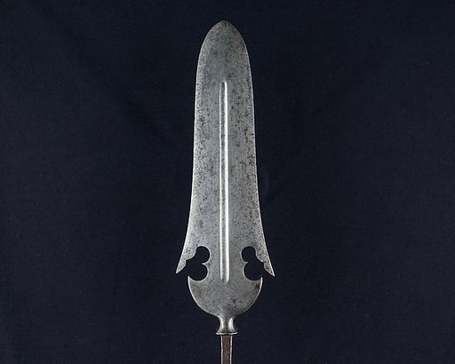 Arrowhead (<i>Yanone</i>)