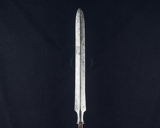 Arrowhead (<i>Yanone</i>)