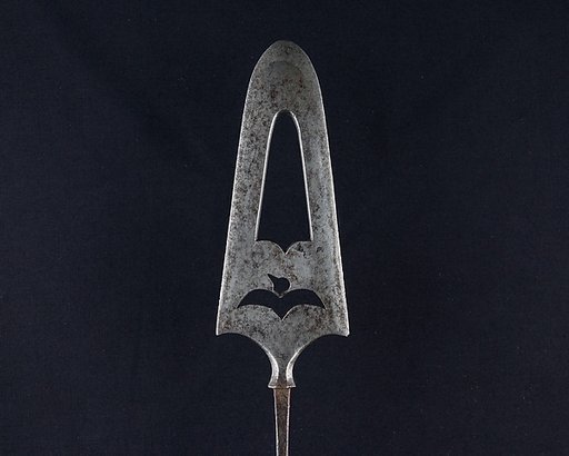 Arrowhead (<i>Yanone</i>)