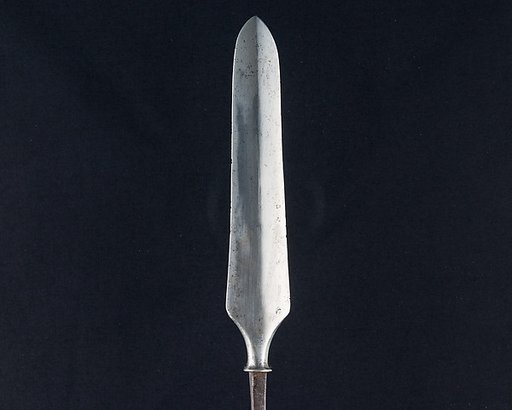 Arrowhead (<i>Yanone</i>)