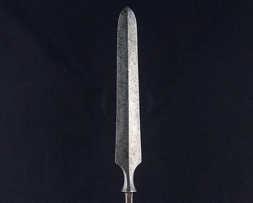 Arrowhead (<i>Yanone</i>)