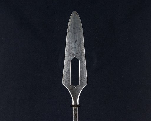 Arrowhead (<i>Yanone</i>)