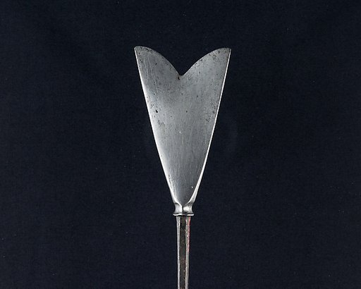 Arrowhead (<i>Yanone</i>)