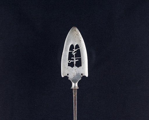 Arrowhead (<i>Yanone</i>)