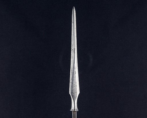 Arrowhead (<i>Yanone</i>)