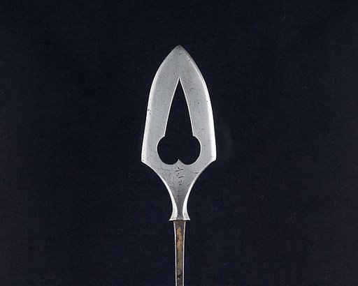 Arrowhead (<i>Yanone</i>)