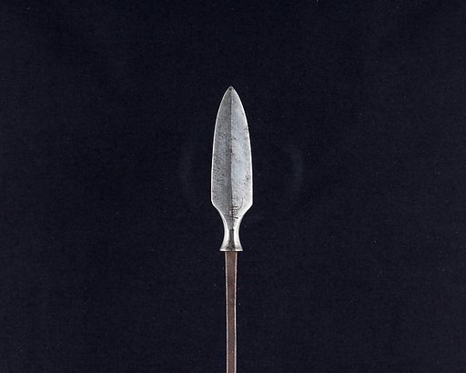 Arrowhead (<i>Yanone</i>)