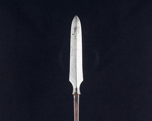 Arrowhead (<i>Yanone</i>)