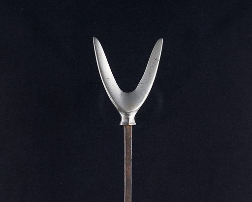 Arrowhead (<i>Yanone</i>)