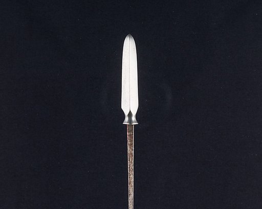 Arrowhead (<i>Yanone</i>)