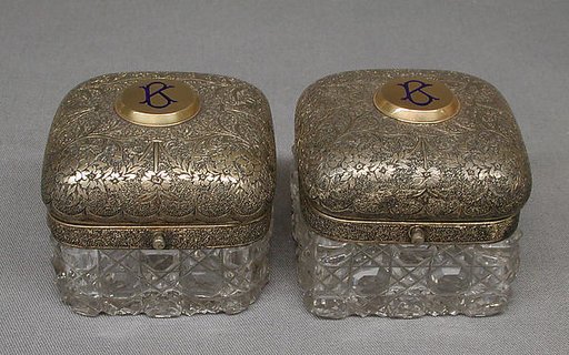 Cosmetic jar