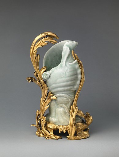 Ewer in the form of a conch shell