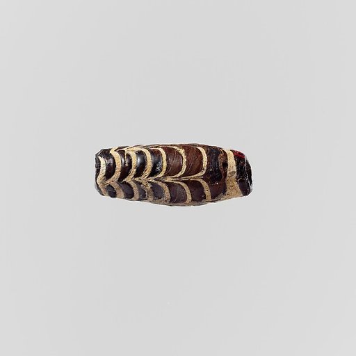 Glass bead