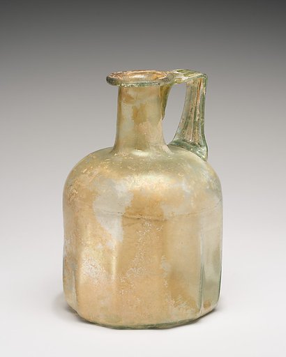 Glass polygonal bottle