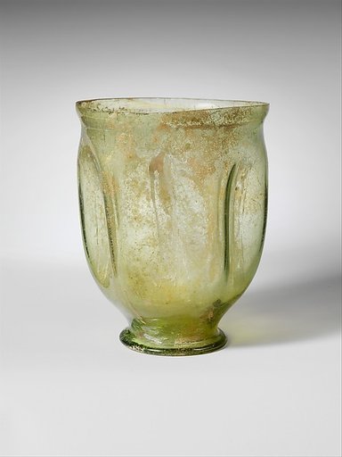 Glass beaker
