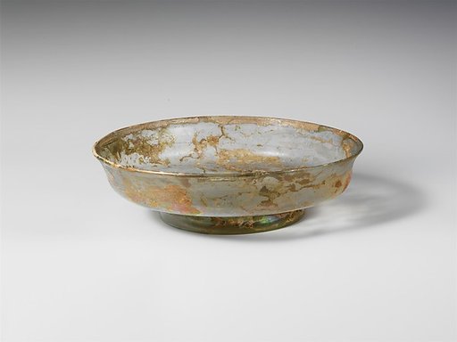 Glass dish
