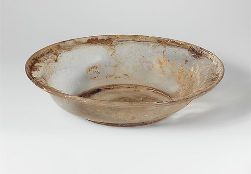 Glass dish