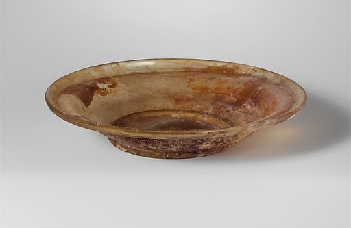 Glass dish
