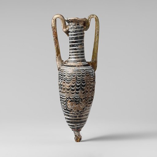 Glass amphoriskos (perfume bottle)