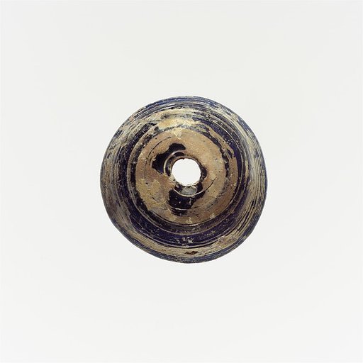 Glass spindle whorl