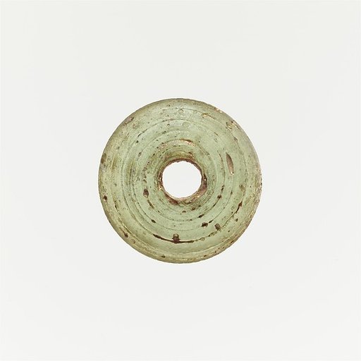 Glass spindle whorl