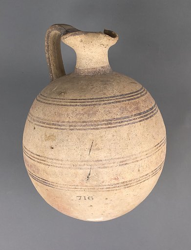 Oinochoe
