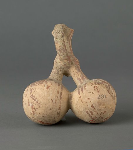 Vase, triple