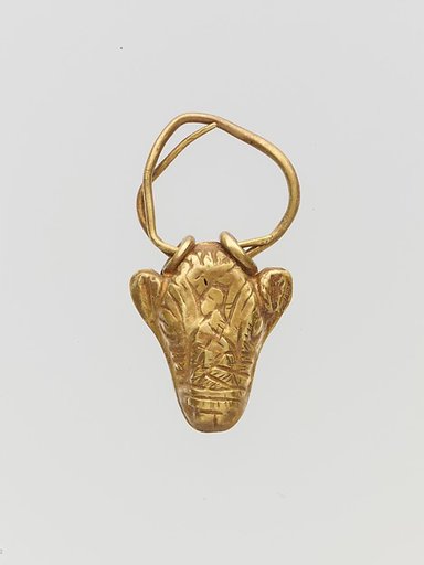 Gold pendant in the form of a bull's head