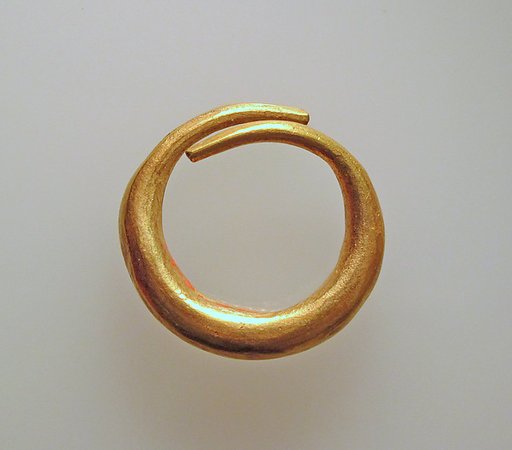 Earring of simple form