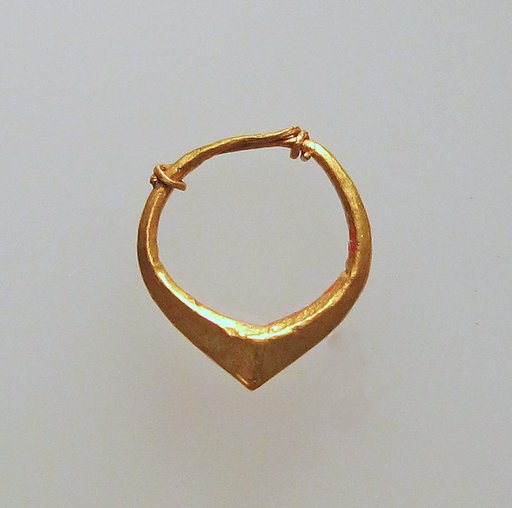 Earring of simple form