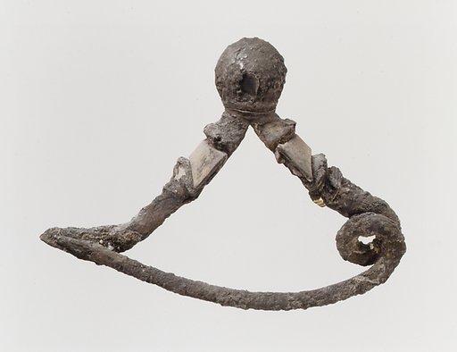 Silver-gilt fibula (safety pin)