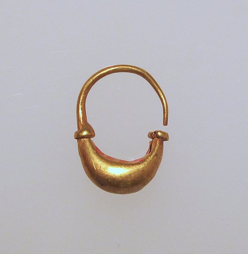 Earring, boat-shaped