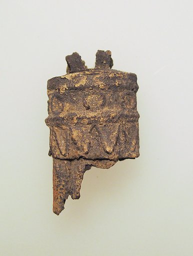 Silver pendant with geometric ornament