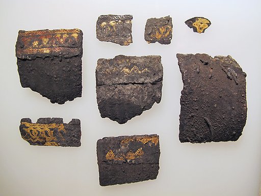 Silver bracelet fragments