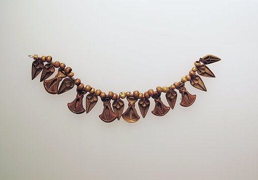 Bead pendant, with lotus flowers