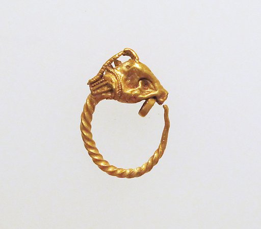 Gold earring with head of a goat