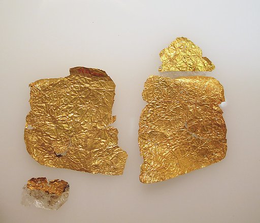 Frontlet of gold leaf