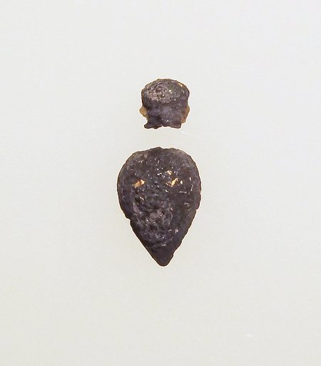 Pendant, spear point