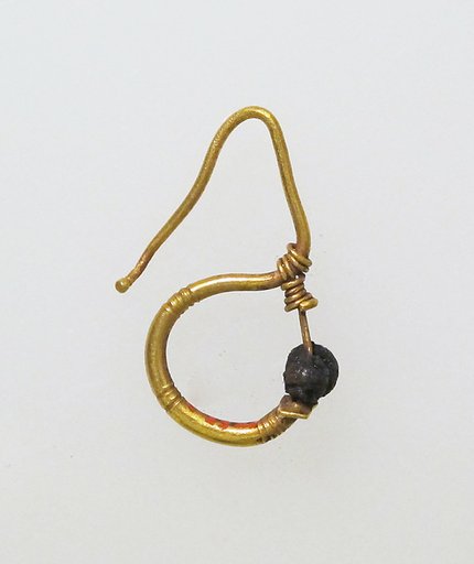 Earring, delta-shaped with beads