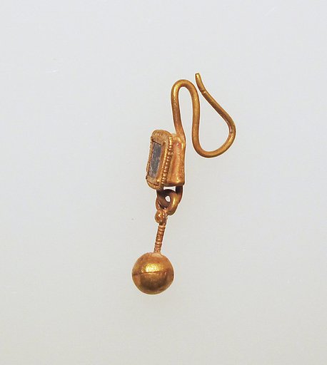 Earring-hook type with pendant and paste setting