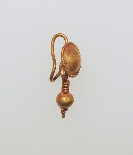 Earring-hook type with ball pendant and disc