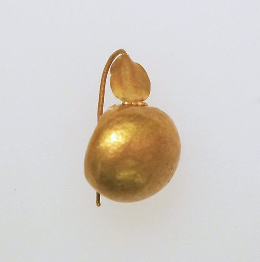 Earring-hook type with sphere ends